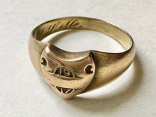 Load image into Gallery viewer, 14k Gold 1917 Bastian Brothers Class or Date Ring - Fine