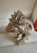 Load image into Gallery viewer, 14k Gold Diamond Ring with Baguettes