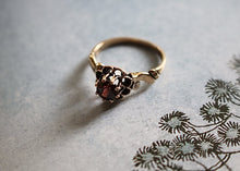 Load image into Gallery viewer, 14k Gold Vintage Garnet Ring