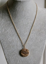 Load image into Gallery viewer, 14k Victorian Serpent & Sapphire Locket with Chain