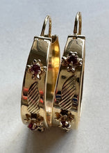 Load image into Gallery viewer, 18k Gold Hoop Earrings by Corletto