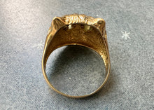 Load image into Gallery viewer, 18k Gold & Moonstone Cat with Paws Ring