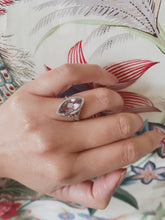 Load image into Gallery viewer, 18k White Gold & Amethyst Ring with Diamond