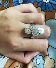 Load image into Gallery viewer, Bvlgari (Bulgari) 18K White Gold Cicladi Ring