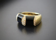 Load image into Gallery viewer, La Triomphe 18k Gold Onyx & Diamond Ring