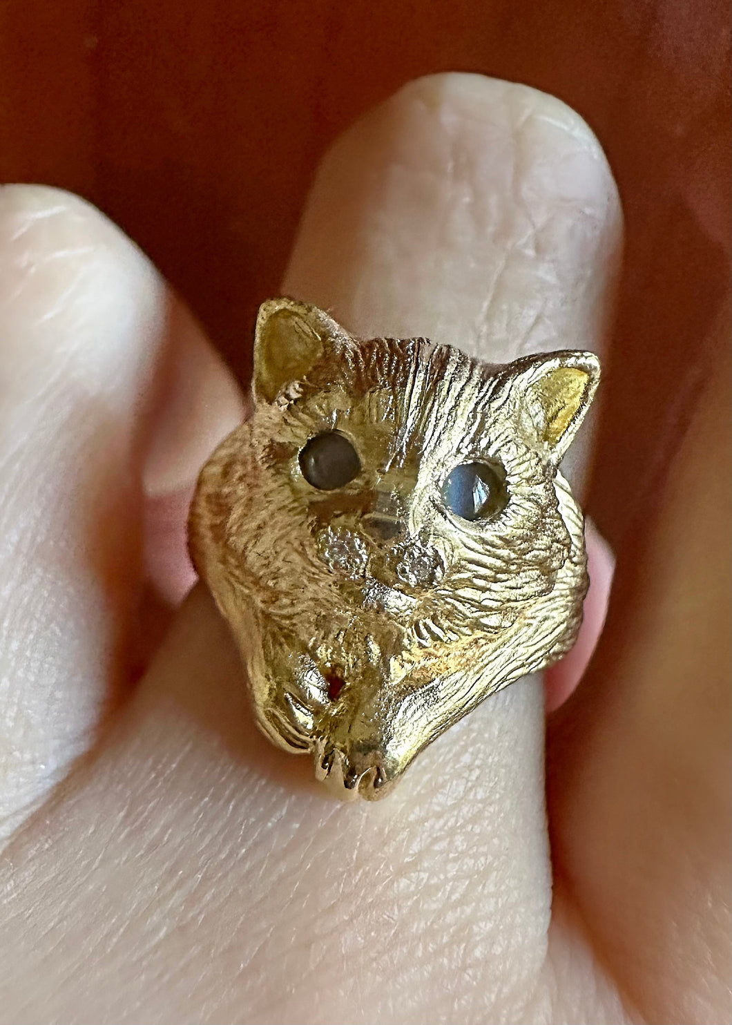 Jessamine s 18k Gold Moonstone Cat with Paws Ring Jessamine s