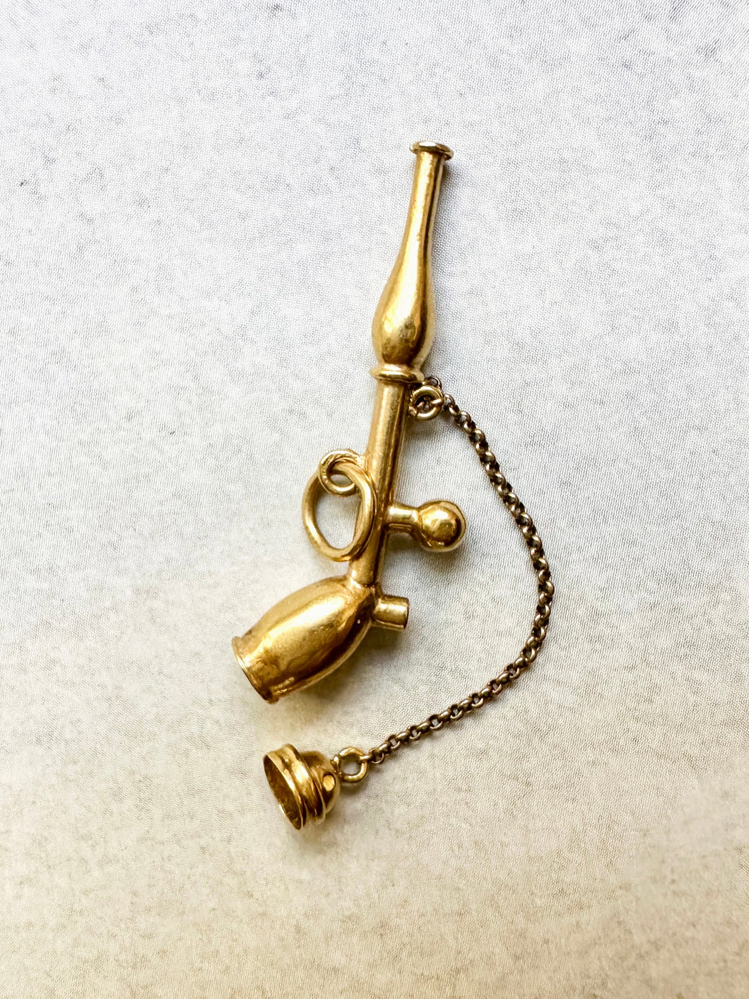 Exquisite and Rare - 18k Tobacco Pipe Charm - Fine Jewelry