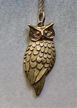 Load image into Gallery viewer, 18k Gold Owl Vintage Necklace