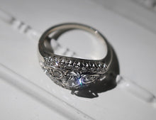 Load image into Gallery viewer, 1950s Litwin 14kt Gold and Diamond Ring