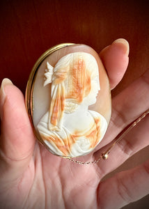 Large 15k Gold and Shell Victorian Goddess Cameo - Jewelry