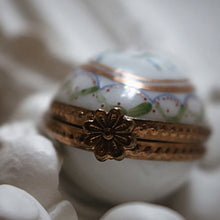 Load image into Gallery viewer, Limoges Porcelain Egg Pendant and Trinket Box