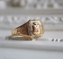 Load image into Gallery viewer, Ms. B’s 1933 10k Gold and Enamel Class Ring