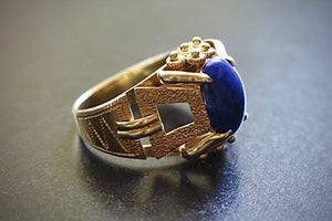 Vintage 18k Gold and Lapis Lazuli Ring - Fine Jewelry