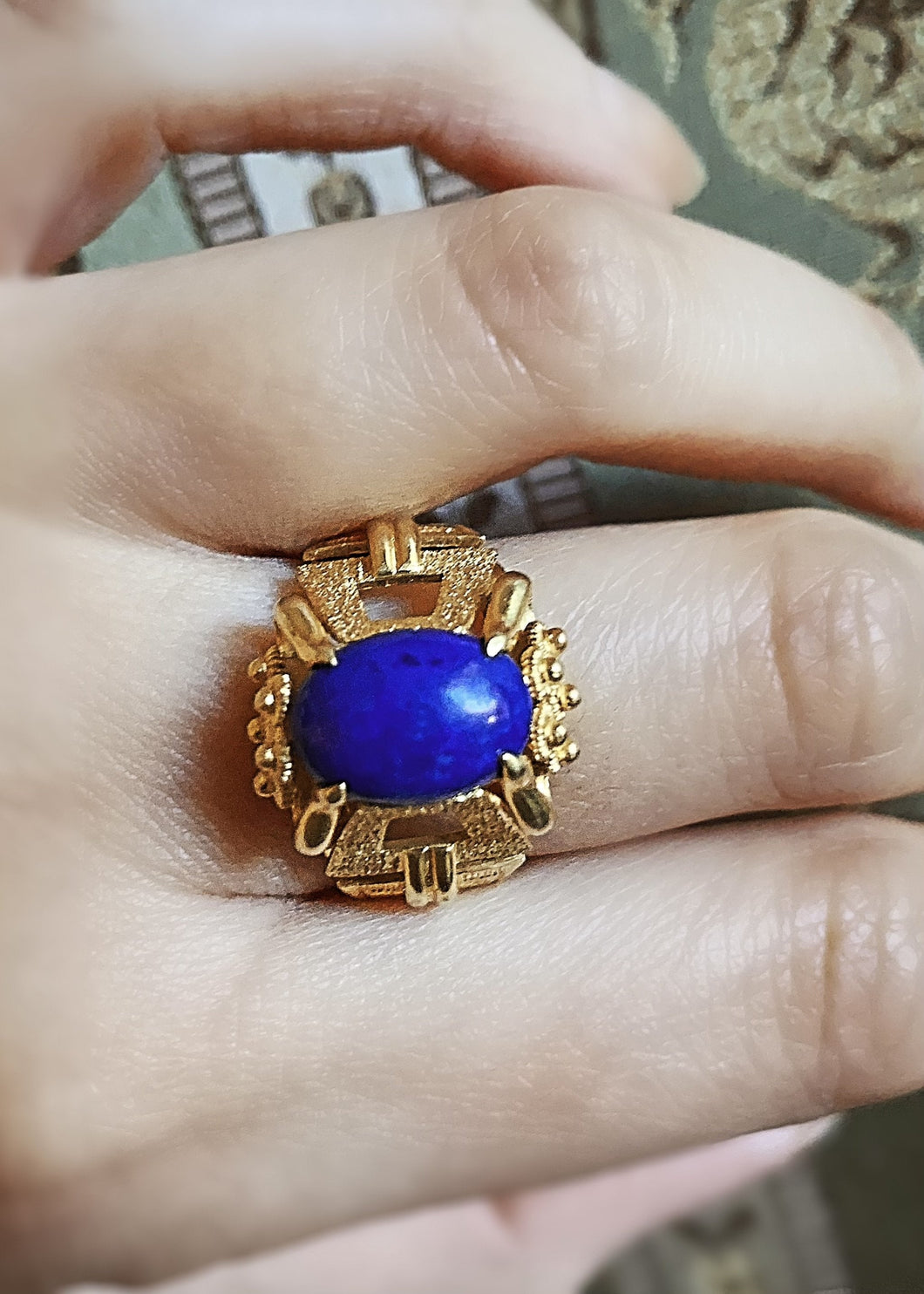 Vintage 18k Gold and Lapis Lazuli Ring - Fine Jewelry