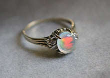 Load image into Gallery viewer, Vintage Crystal Opal Ring Set in 14k Gold with Diamonds - 